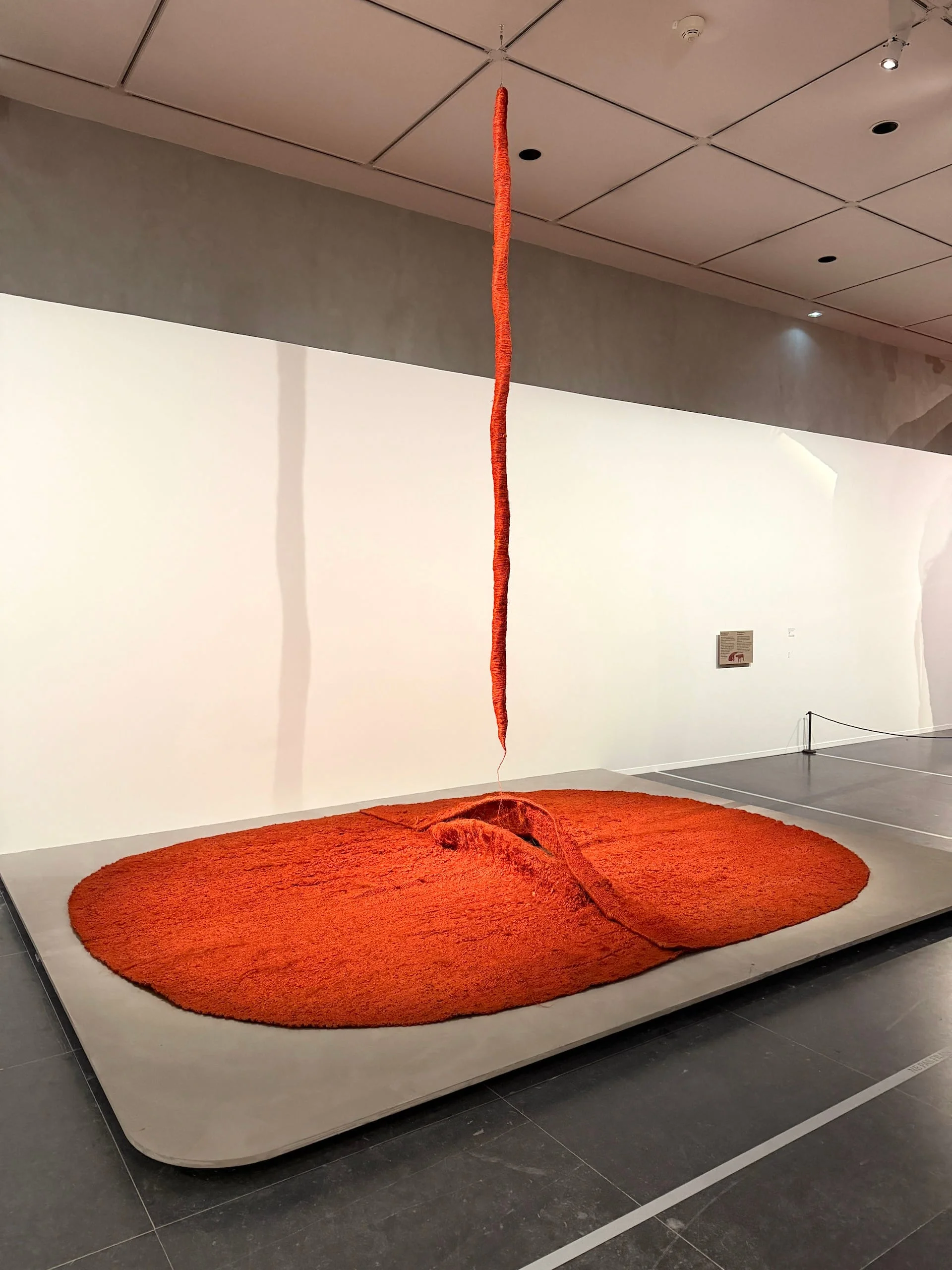 Magdalena Abakanowicz Sculpted the Collective Body